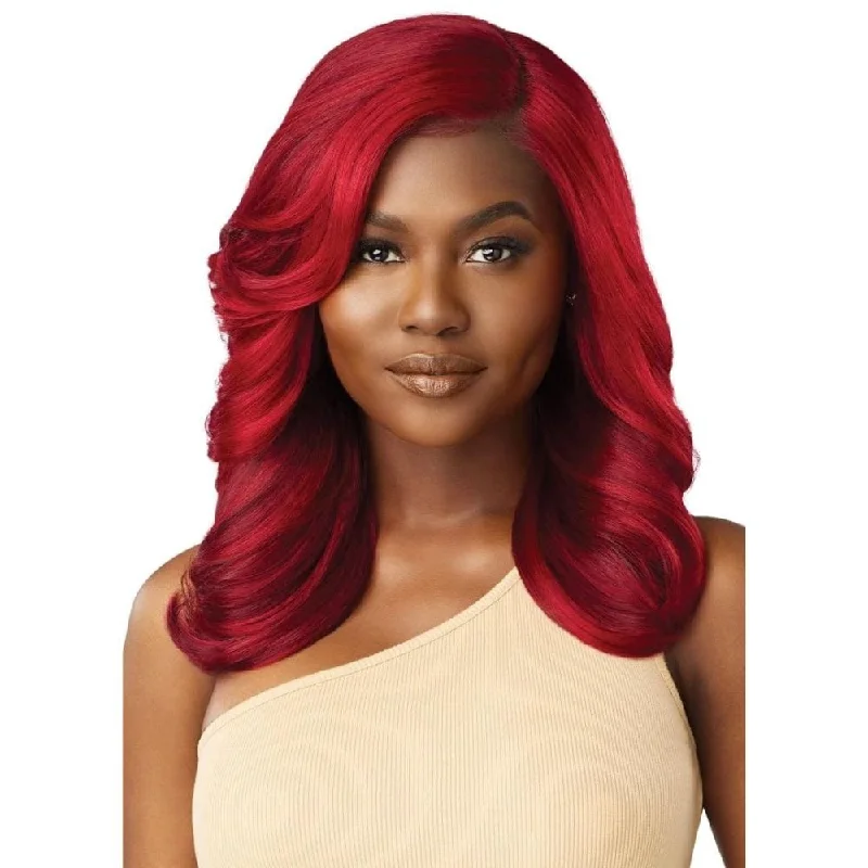 Colored wig with a wavy texture for a beachy and fun lookOutre Melted Hairline Lace Front Wig - Rubina