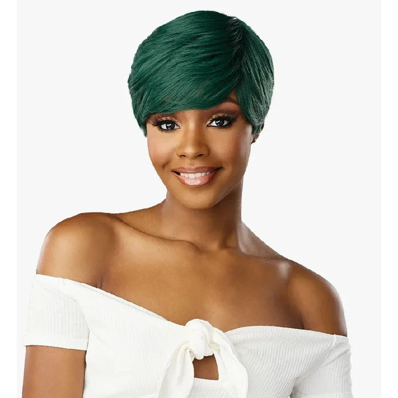 Colored wig with a wavy texture for a beachy and fun lookSensationnel Synthetic Dashly Full Wig – Unit 11