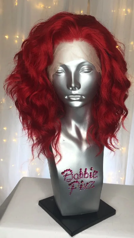 Lace wig with a honey - blonde color for a warm and sunny appearance"Sabrina" - Bright Red