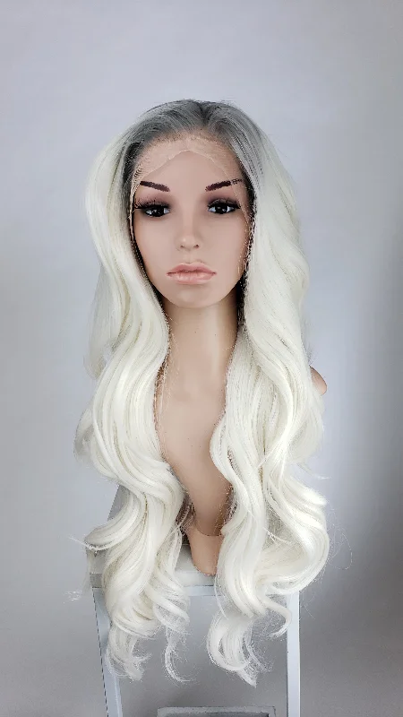 Lace wig with a silk - base cap for a comfortable and smooth feelSana Ghostly Duet - Natural Plus