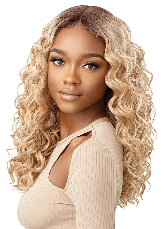 Lace wig with a silk - base cap for a comfortable and smooth feelDenver