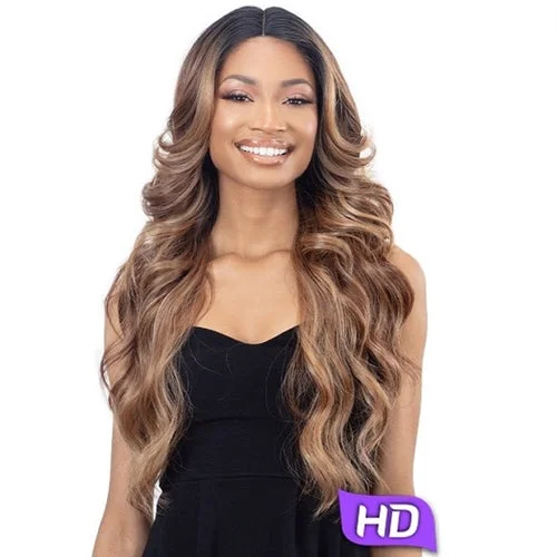 Lace wig with a silk - base cap for a comfortable and smooth feelFREETRESS EQUAL LEVEL UP HD LACE FRONT WIG ARIANA [SW35ARX]