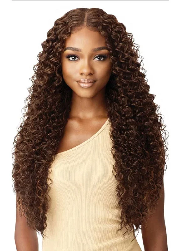 Lace wig with a curly texture for a bold and stylish choiceKayreena