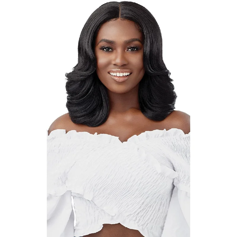 Lace wig with a curly texture for a bold and stylish choiceOutre EveryWear HD Synthetic Lace Front Wig - Every12