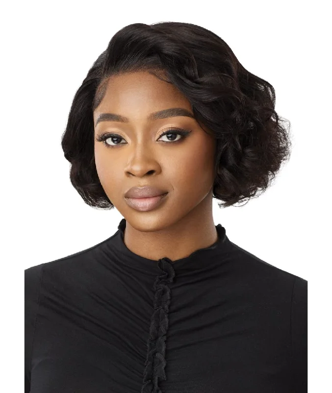 Human - hair lace wig for a luxurious and natural feelOutre Mytresses Black Label Hh Lace Front Wig 13X4 Virgin Wavy Bob 10"