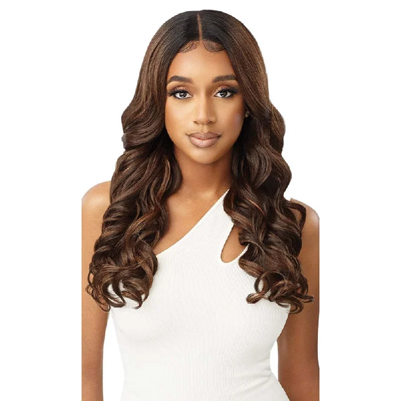 Lace wig with a wavy texture for a beachy lookOutre SleekLay Part Lace Front Wig - Geovanna