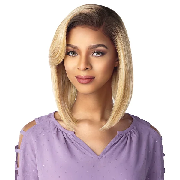 Lace wig with a honey - blonde color for a warm and sunny appearanceSENSATIONNEL CLOUD 9 WHAT LACE? LACE WIG CHRISSY [LDWCHR]