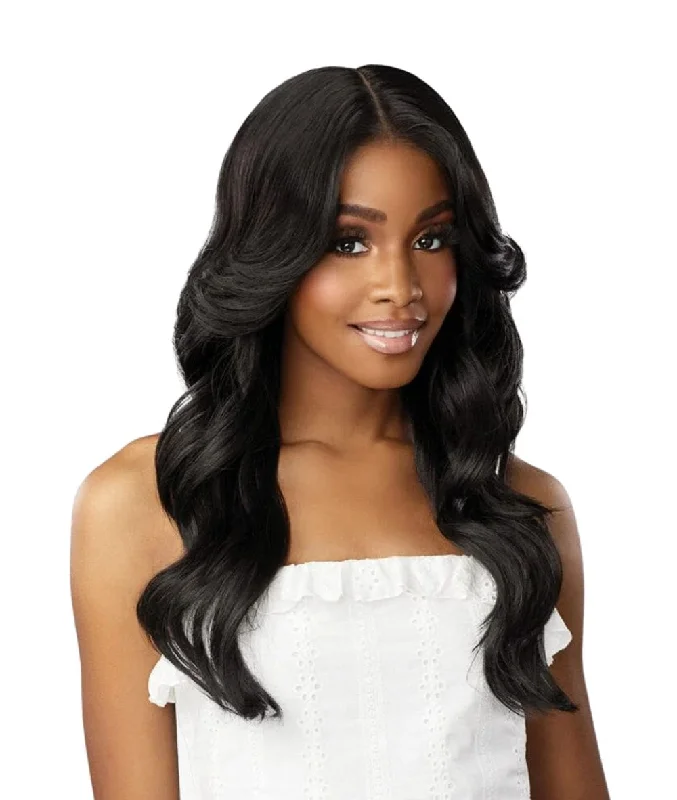 Lace wig with a side - part for a more flattering lookSensationnel Dashly Lace Front Wig- Unit 38