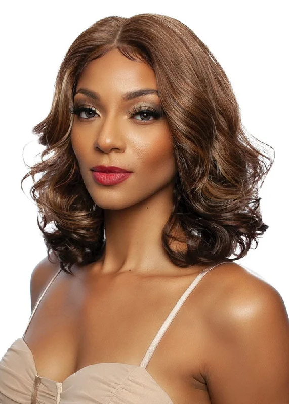 Lace wig with a straight texture for a sleek and minimalist lookWear Me 2