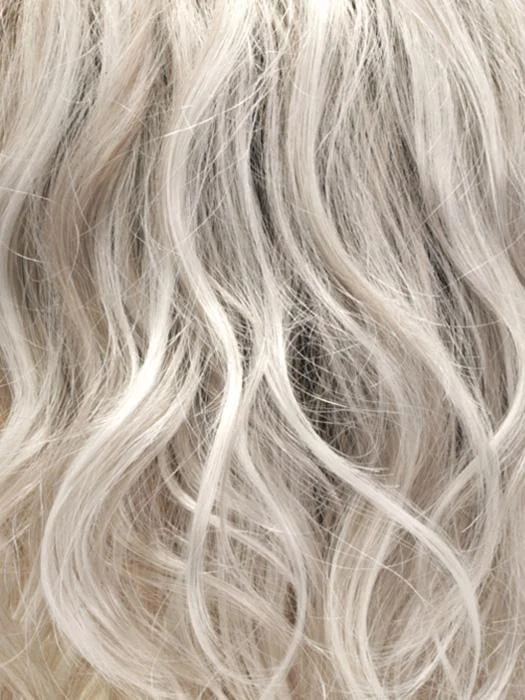 SILVERSUN/RT8 | Iced Blonde Dusted with Soft Sand and Golden Brown Roots